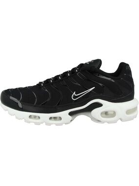 Nike Black and White Air Max Plus TN Sneaker women’s size 6